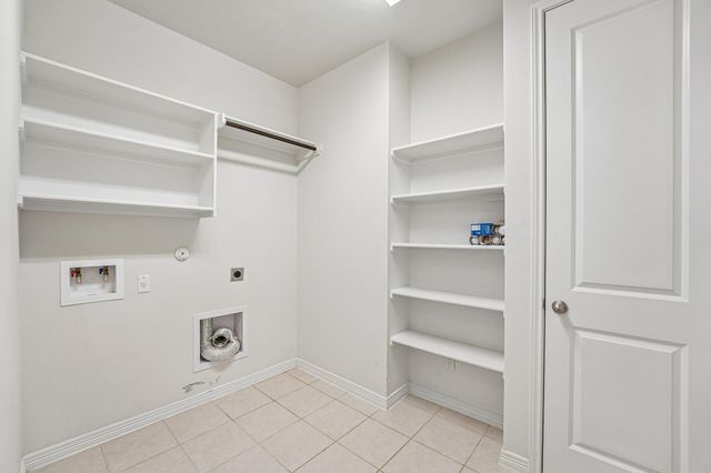 207 Mineral River LOOP, Kyle, TX 78640