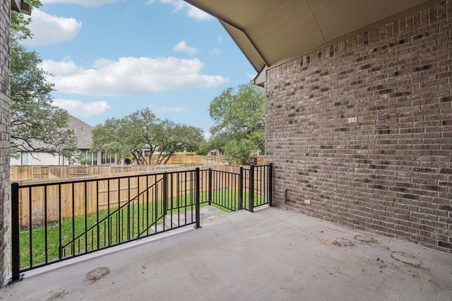 207 Mineral River LOOP, Kyle, TX 78640