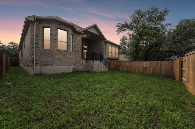 207 Mineral River LOOP, Kyle, TX 78640