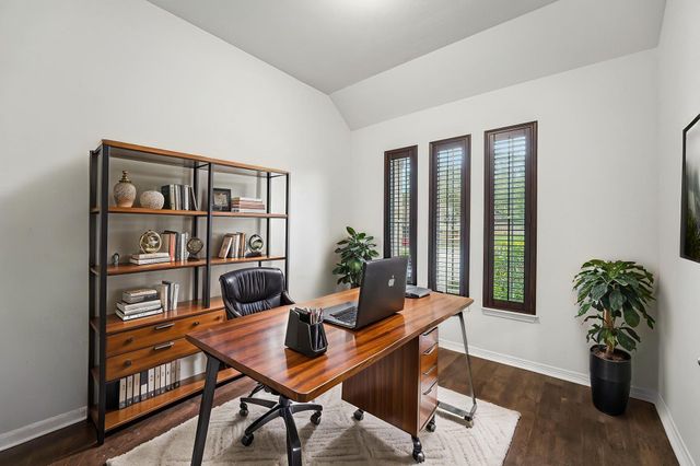 207 Mineral River LOOP, Kyle, TX 78640