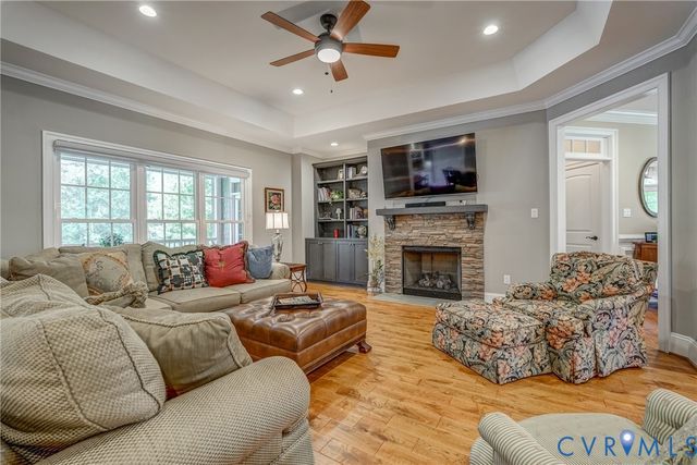 12700 Dell Hill Ct, Chester, VA 23831