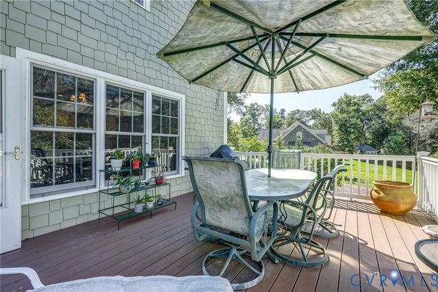 12700 Dell Hill Ct, Chester, VA 23831