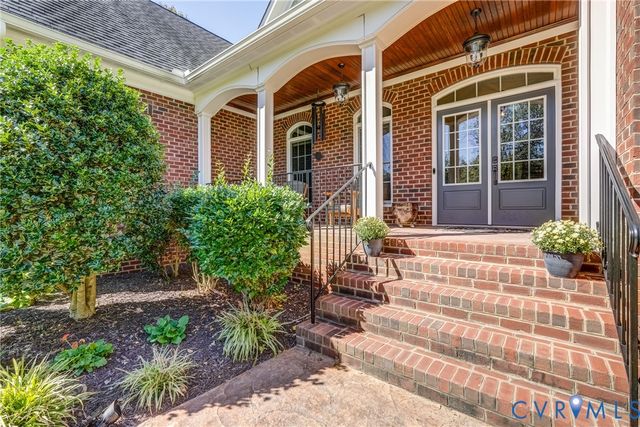 12700 Dell Hill Ct, Chester, VA 23831