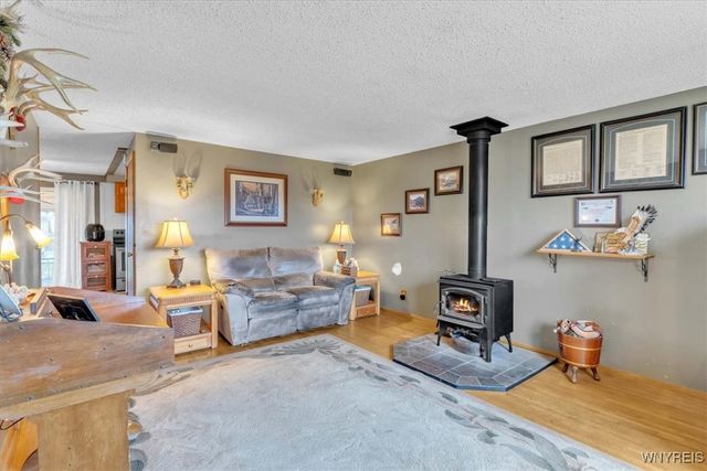 204 Diane Drive, Cheektowaga, NY 14225