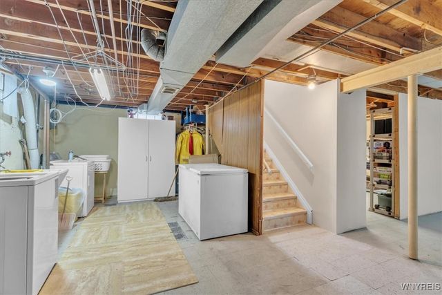 204 Diane Drive, Cheektowaga, NY 14225