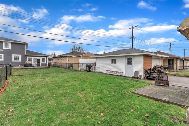 204 Diane Drive, Cheektowaga, NY 14225