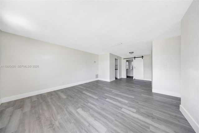 2520 NW 2nd Dr, Pompano Beach, FL 33064