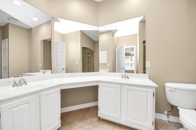 2400 Mccue Road 333, Houston, TX 77056