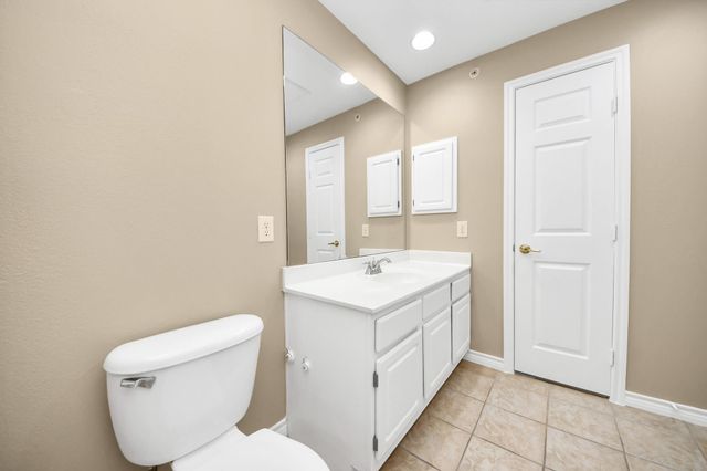 2400 Mccue Road 333, Houston, TX 77056