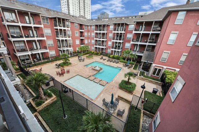 2400 Mccue Road 333, Houston, TX 77056