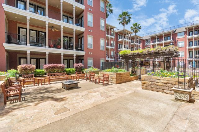 2400 Mccue Road 333, Houston, TX 77056