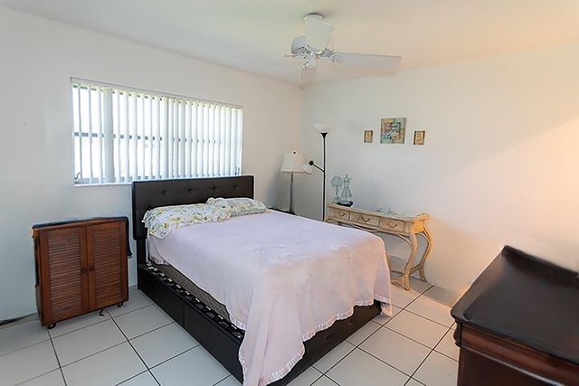 2936 Ashley Drive E B, West Palm Beach, FL 33415