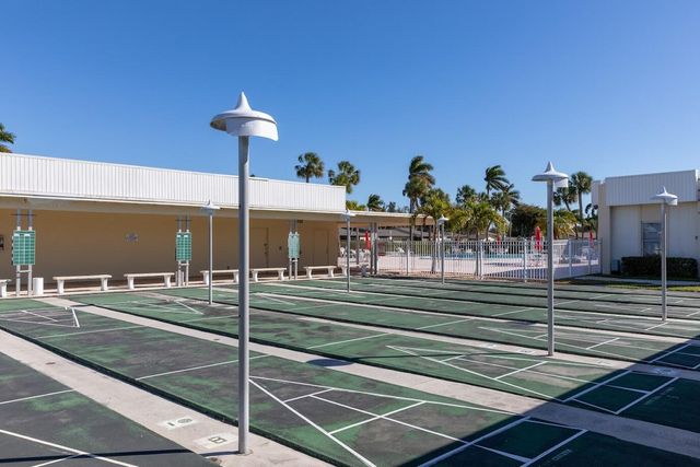 2936 Ashley Drive E B, West Palm Beach, FL 33415