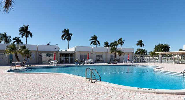 2936 Ashley Drive E B, West Palm Beach, FL 33415