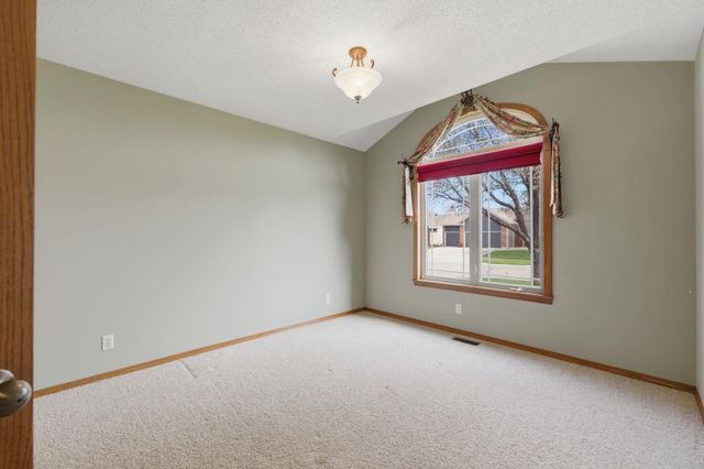 3215 N Tee Time, Wichita, KS 67205