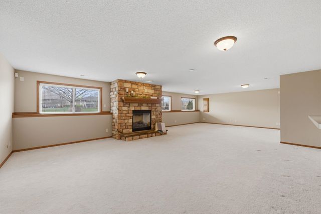 3215 N Tee Time, Wichita, KS 67205