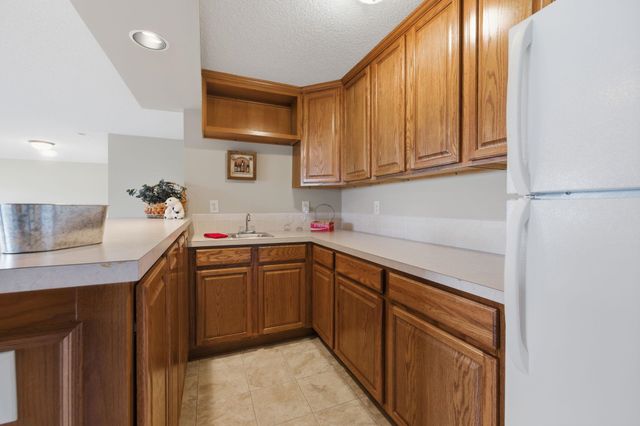 3215 N Tee Time, Wichita, KS 67205