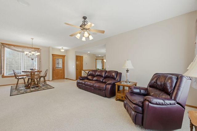 3215 N Tee Time, Wichita, KS 67205