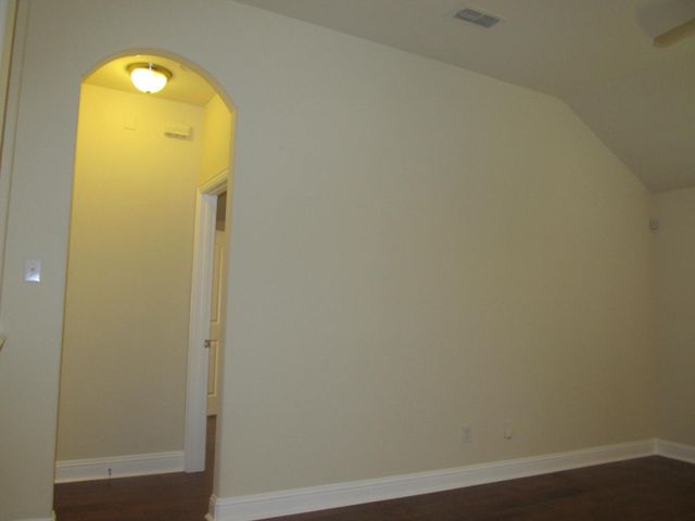 4024 Eric Drive, Heartland, TX 75126