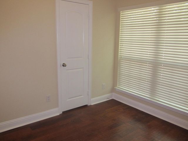4024 Eric Drive, Heartland, TX 75126