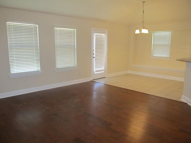 4024 Eric Drive, Heartland, TX 75126