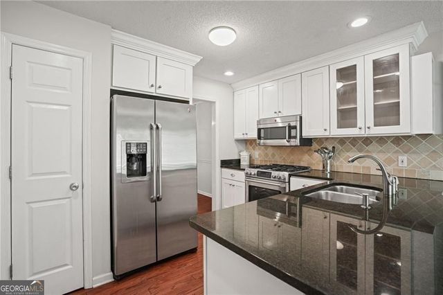 6732 Willowbrook Trail, Flowery Branch, GA 30542