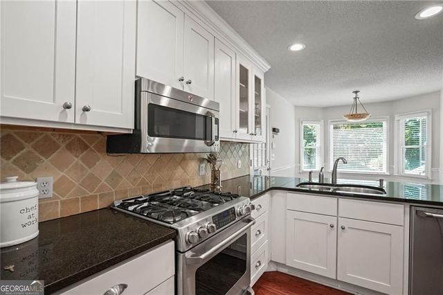 6732 Willowbrook Trail, Flowery Branch, GA 30542