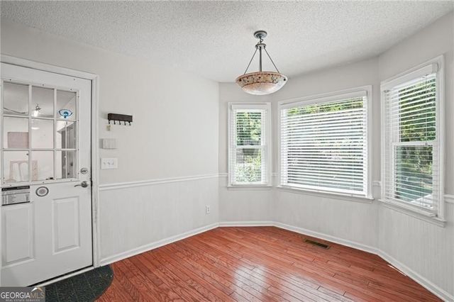 6732 Willowbrook Trail, Flowery Branch, GA 30542