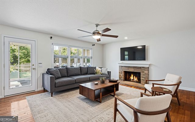 6732 Willowbrook Trail, Flowery Branch, GA 30542