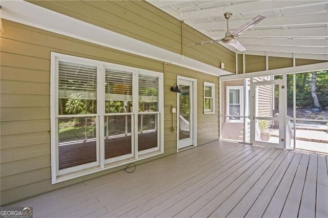 6732 Willowbrook Trail, Flowery Branch, GA 30542