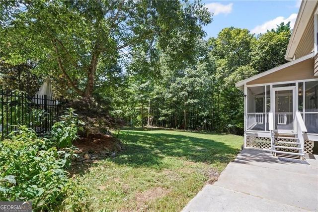 6732 Willowbrook Trail, Flowery Branch, GA 30542