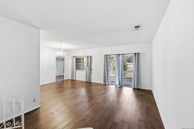 103 castleoaks, Castle Hills, TX 78213