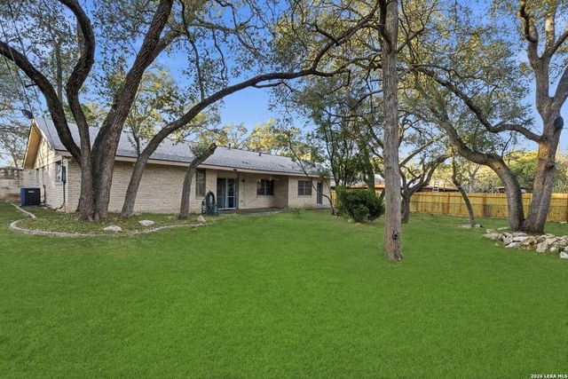 103 castleoaks, Castle Hills, TX 78213