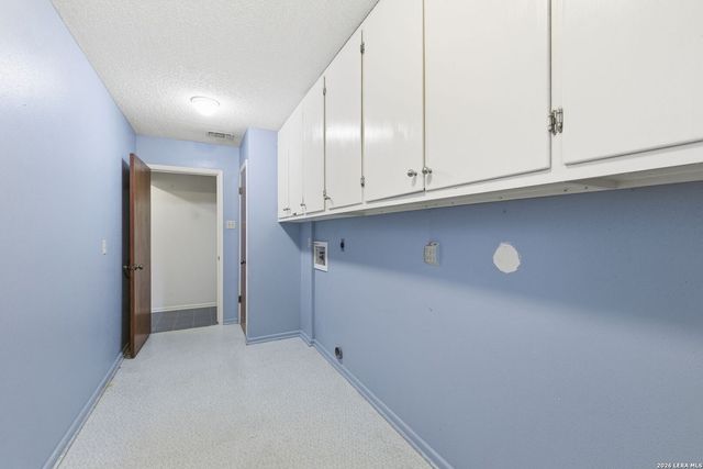 103 castleoaks, Castle Hills, TX 78213