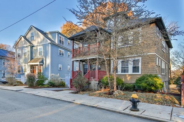 186 Calumet St 186, Boston, MA 02120