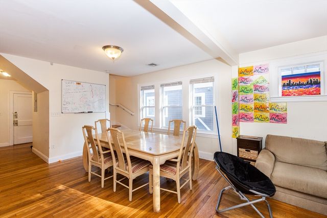 186 Calumet St 186, Boston, MA 02120