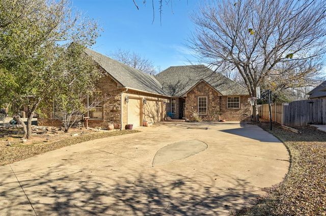 2812 Mirage Street, Yukon, OK 73099