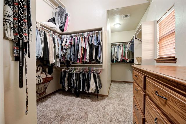 2812 Mirage Street, Yukon, OK 73099