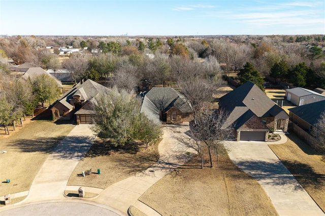 2812 Mirage Street, Yukon, OK 73099