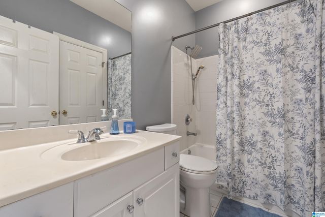 116 GREYSTONE GLEN DRIVE, Hoover, AL 35242