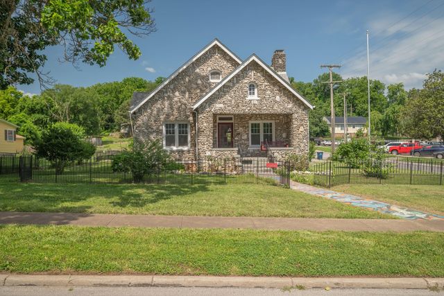 400 S Jefferson Street, Neosho, MO 64850