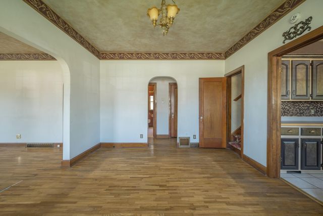 400 S Jefferson Street, Neosho, MO 64850