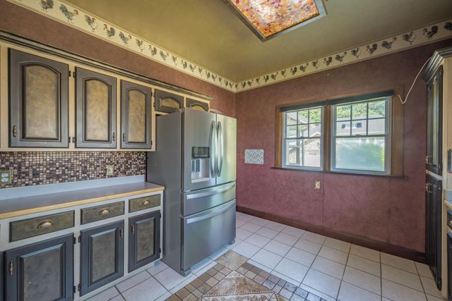 400 S Jefferson Street, Neosho, MO 64850