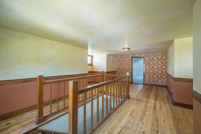 400 S Jefferson Street, Neosho, MO 64850