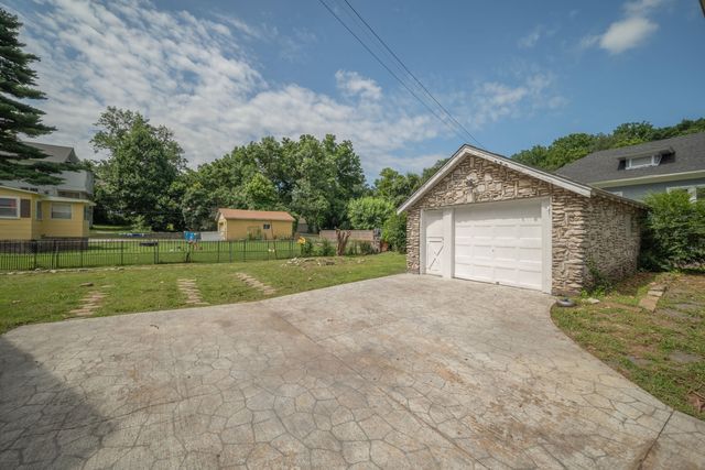 400 S Jefferson Street, Neosho, MO 64850