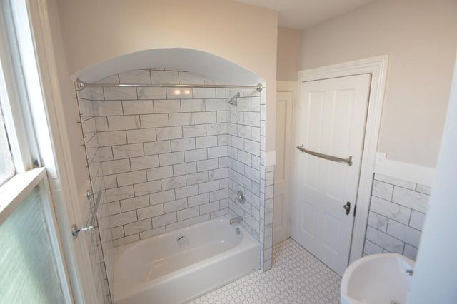 35 Montagu Street B, Charleston, SC 29401