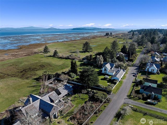 3212 Oysterville Road, Oysterville, WA 98641