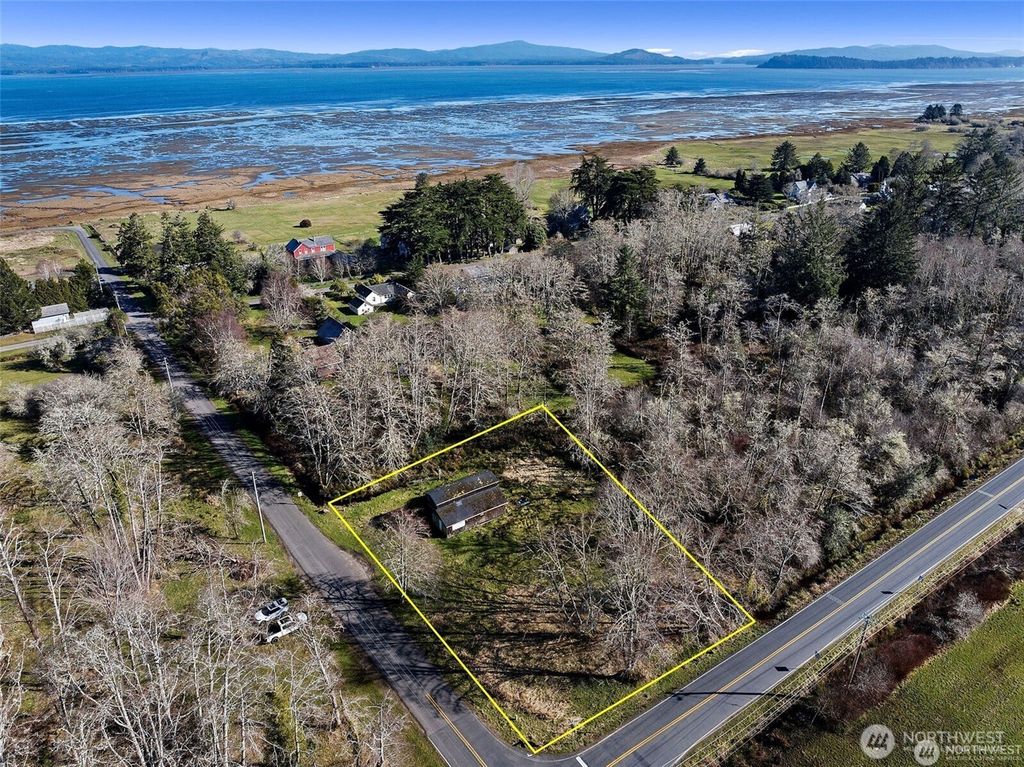 3212 Oysterville Road, Oysterville, WA 98641