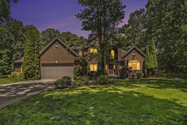17055 Forest Lake Drive, West Olive, MI 49460
