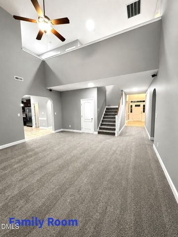 87 Coopers Creek Avenue, Spring Lake, NC 28390